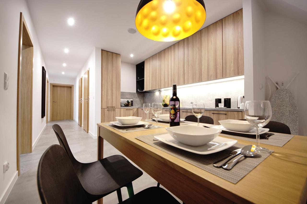 Bh Properties, Apartamenty Teatr Wybrzeze Srodmiescie 그단스크 외부 사진