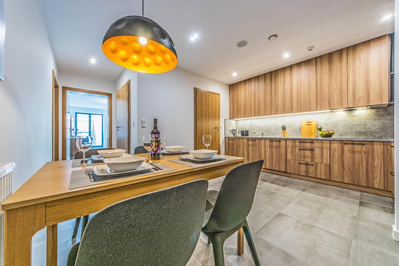 Bh Properties, Apartamenty Teatr Wybrzeze Srodmiescie 그단스크 외부 사진